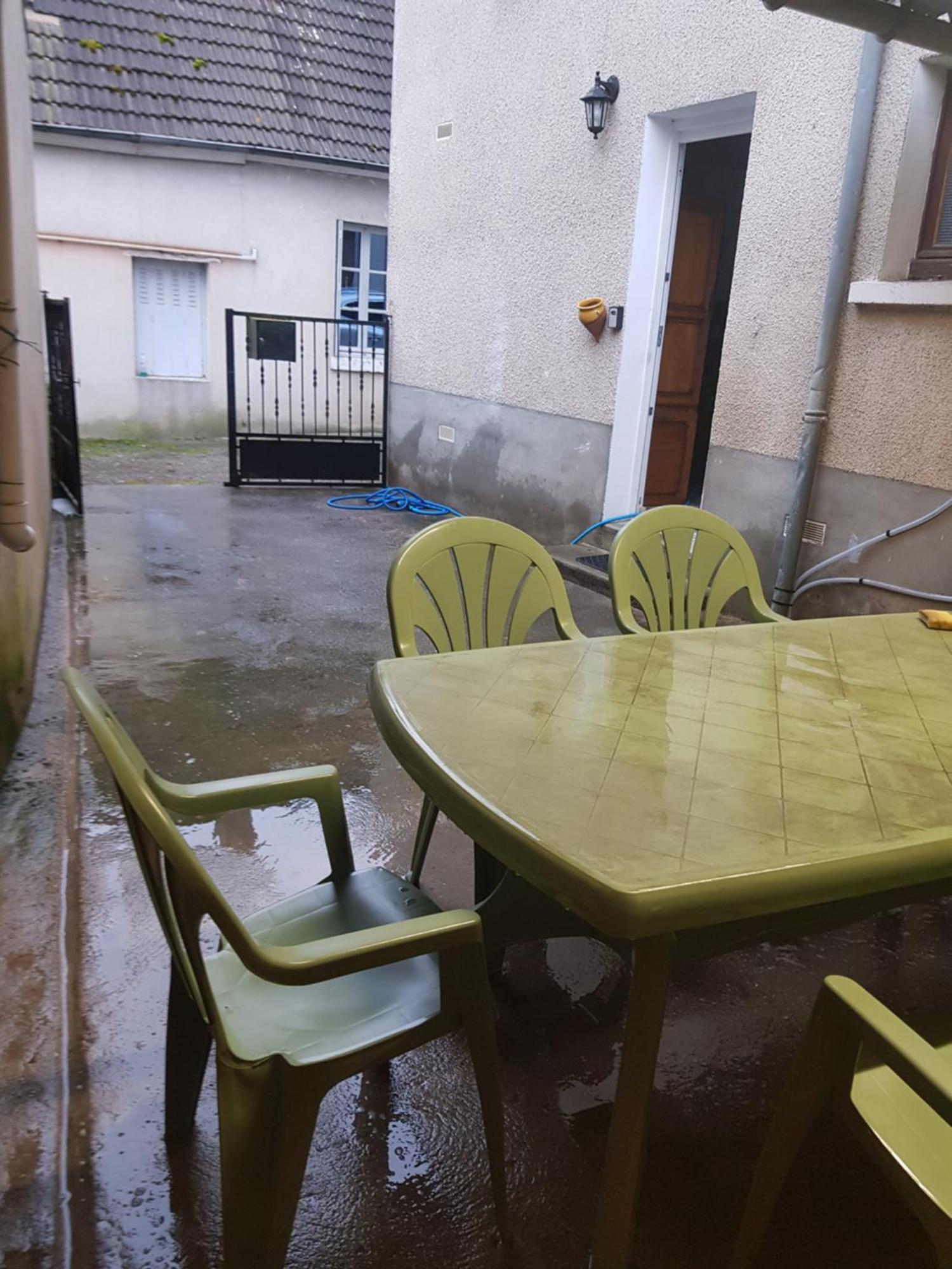 Chez Nino Wifi Gratuit Villa Beaulieu-sur-Loire Bilik gambar
